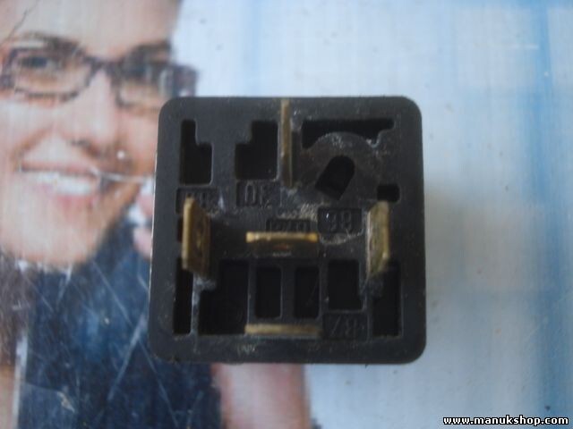 Relais Volvo BOSCH 0332209152 0 332 209 152 12V 20/30A