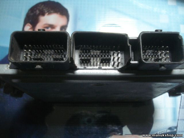 Motorsteuergerät Renault Scenic SID 301 8200766462 8200592611 S122326111A