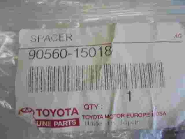 1 stuck Spacer Toyota Land Cruiser 9056015018 90560-15018