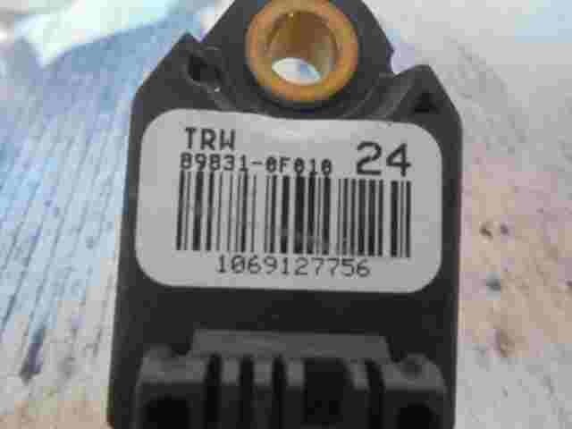 Airbagsensor Airbagsteuergerät Toyota Verso TRW 898310F010 89831-0F010