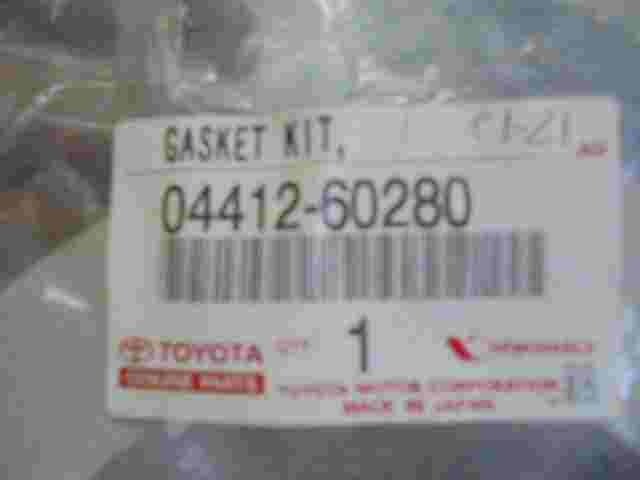 Gasket Kit Rear Differential Carrier / Toyota Land Cruiser 120 Lexus 0441260280
