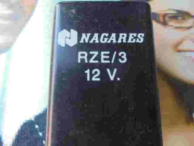 Relais Renault NAGARES RZE/3 12 V. RZE3 12 V.