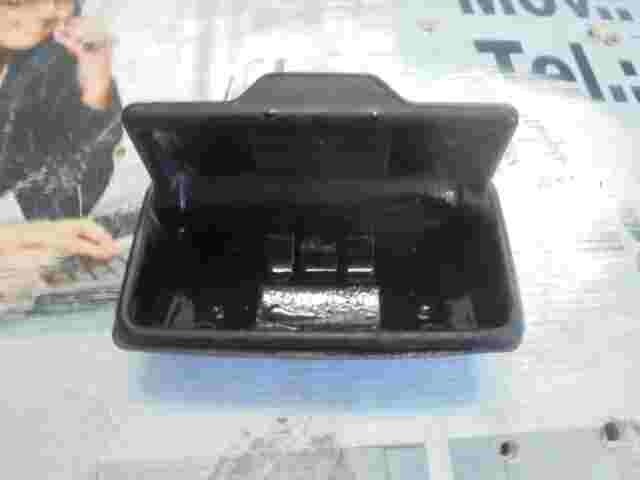 Aschenbecher Land Rover Defender 90 110 DZA5097L