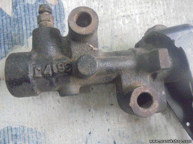 Bremsdruckverteiler Mitsubishi Montero Pajero (V60/V70) 2.5TDI MB520459