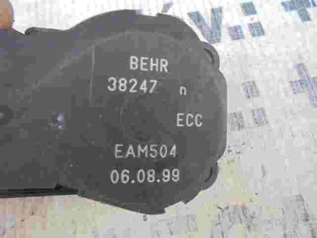 Stellmotor Heizung Volvo S80 BEHR 38247N 3827 N EAM504
