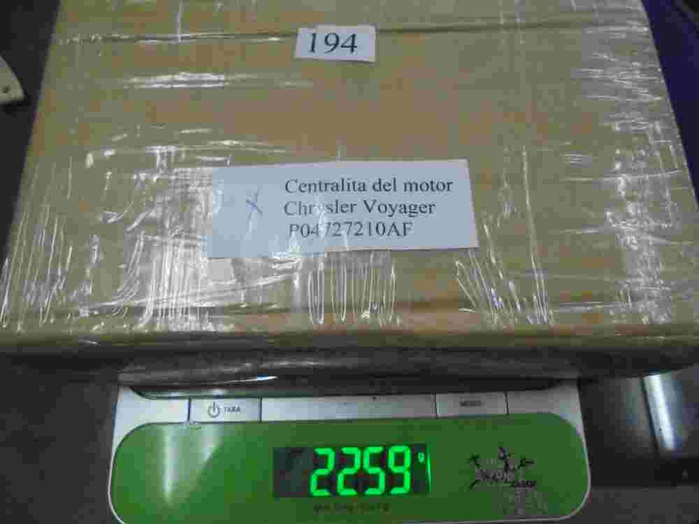 Motorsteuergerät Chrysler Voyager 2002 YNCAB P04727210AF P0472 7210AF 04727210AF