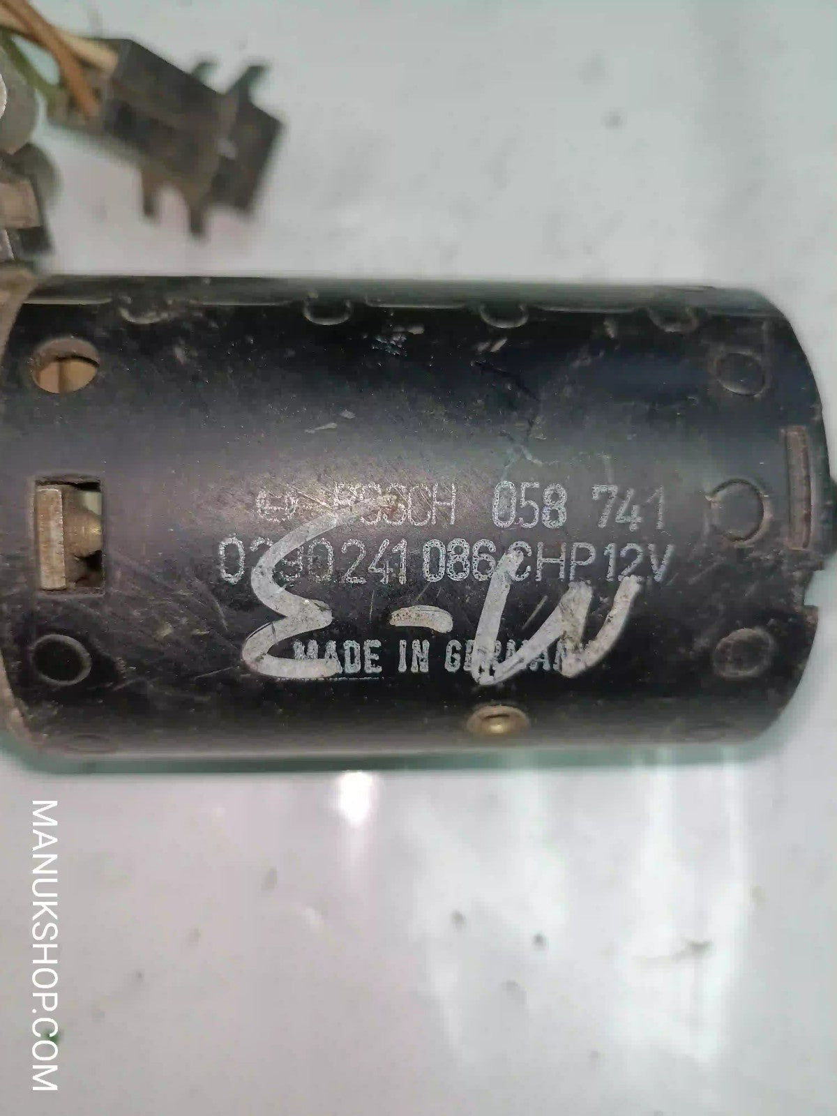 Wischermotor BMW E30 E24 BOSCH 0390241086 0 390 241 086 CHP 12V