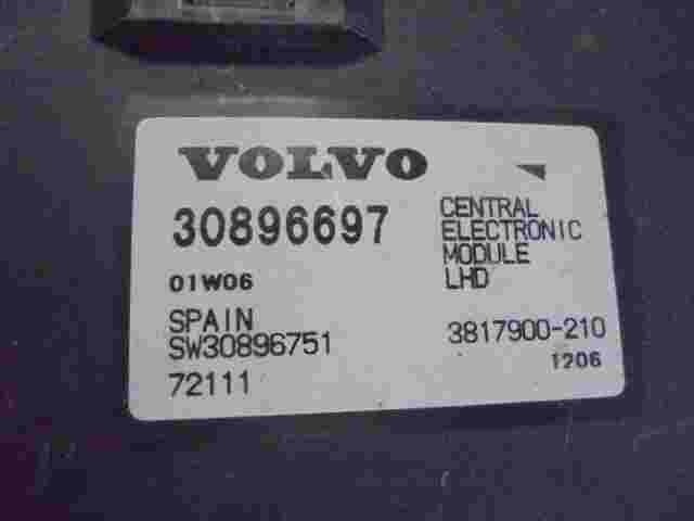 Steuergerät Zentralelektronik Volvo S40 01W06 30896697 SW30896751 3817900210