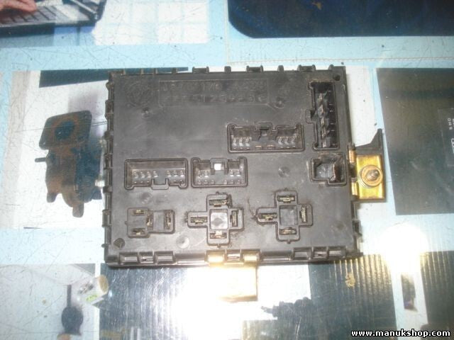 Sicherungskasten Lancia Y 840 Fiat Punto 176 Barchetta 46412170 A223 PP-T25 P5