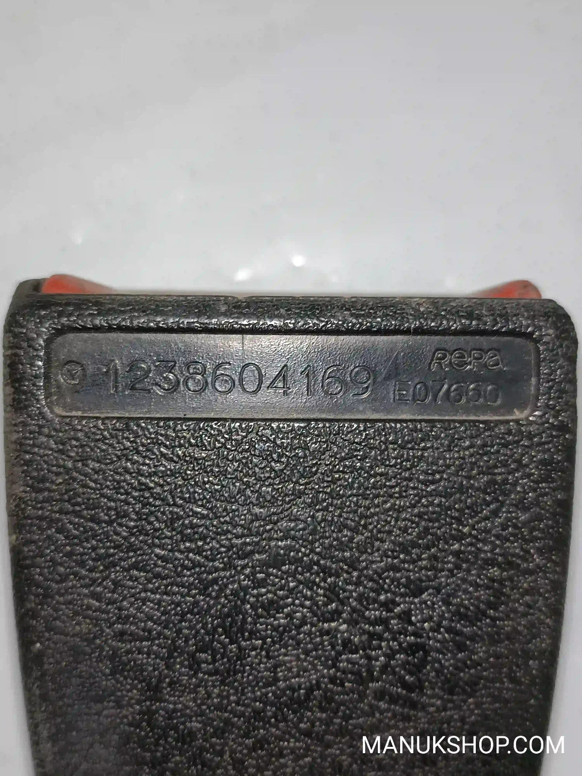 Gurtschloss Gurtschnapper vorne rechts Mercedes-Benz W123 W126 1238604169