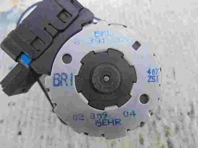 Stellmotor Heizung BMW E38 E39 8391376 8 391 376 BEHR 0280904 407Z51 BR1