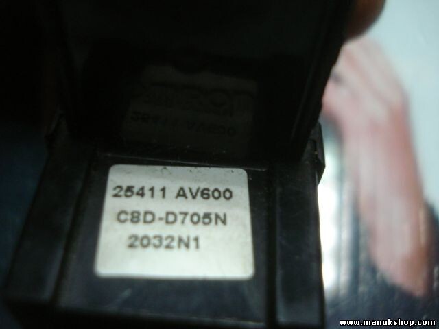 Fensterheber schalter Nissan Primera 25411AV600 C8D-D705N 0423 N1 25411 AV600