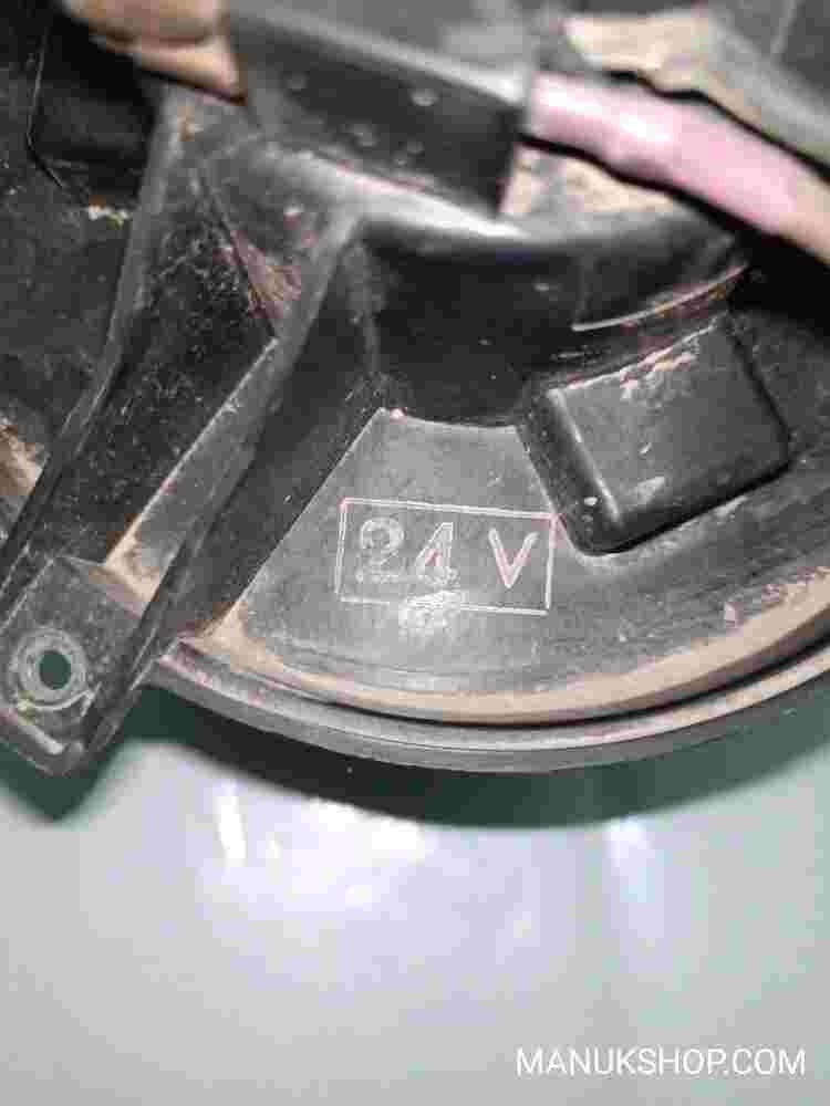 Gebläsemotor Nissan Patrol Hardtop K160 K260 W160 1983-1989 0130063004 24V
