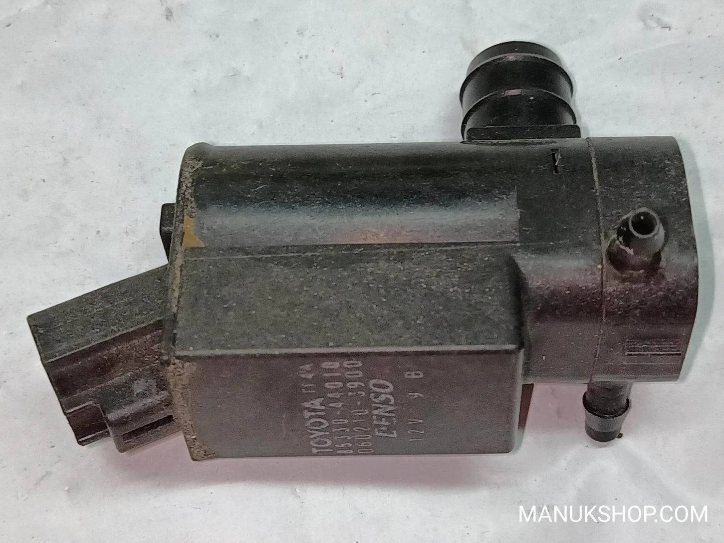 Waschwasserpumpe Toyota 8533044010 85330-44010 0602103900 060210-3900 DENSO 12V
