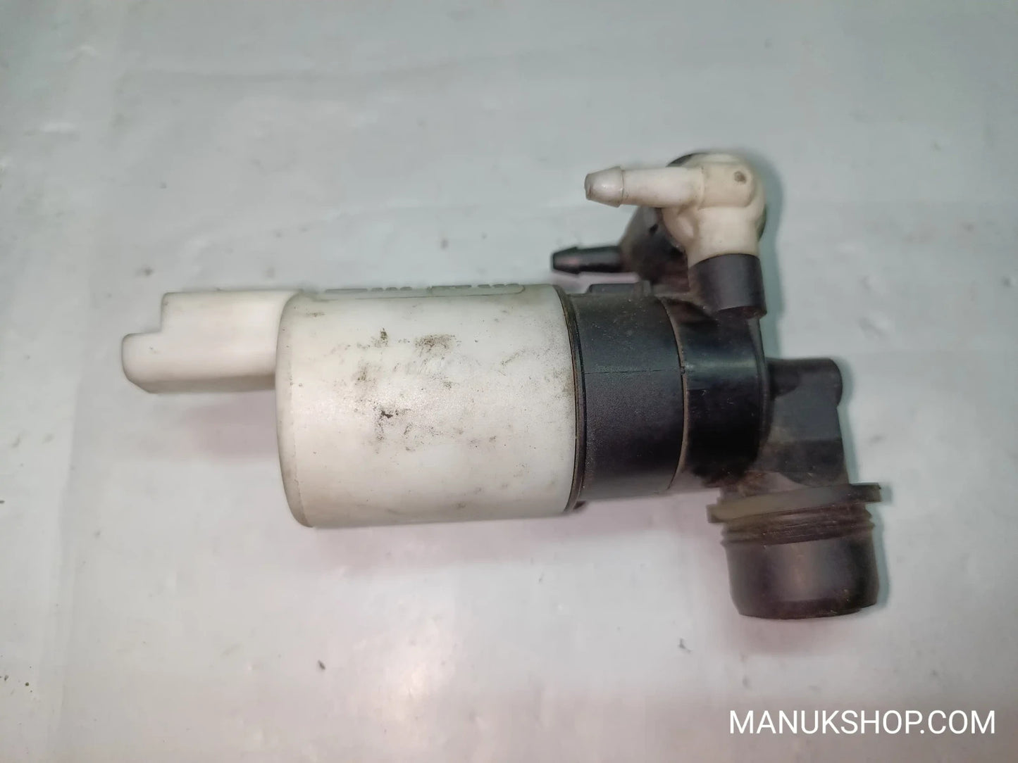 Waschwasserpumpe Renault Peugeot Citroen 8200067015 8200295685 9641553880