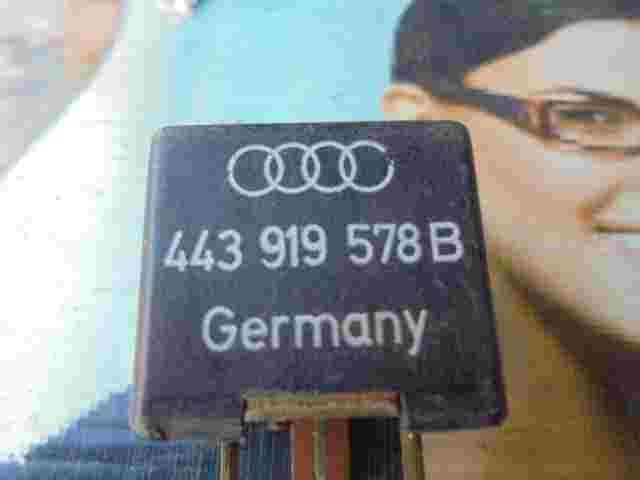 Relais Klimaanlage VW Volkswagen Passat 3B Audi 443919578B 443 919 578 B Nr.235