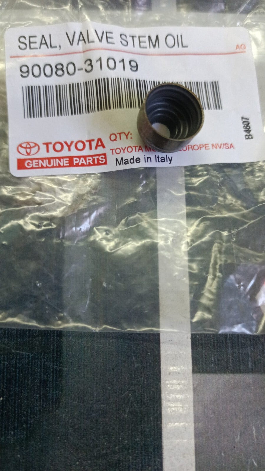 Seal Valve Stem Oil Toyota 9008031019 90080-31019