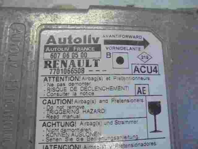 Airbagsensor Airbagsteuergerät Renault Megane (AE) 7701066508 607060500