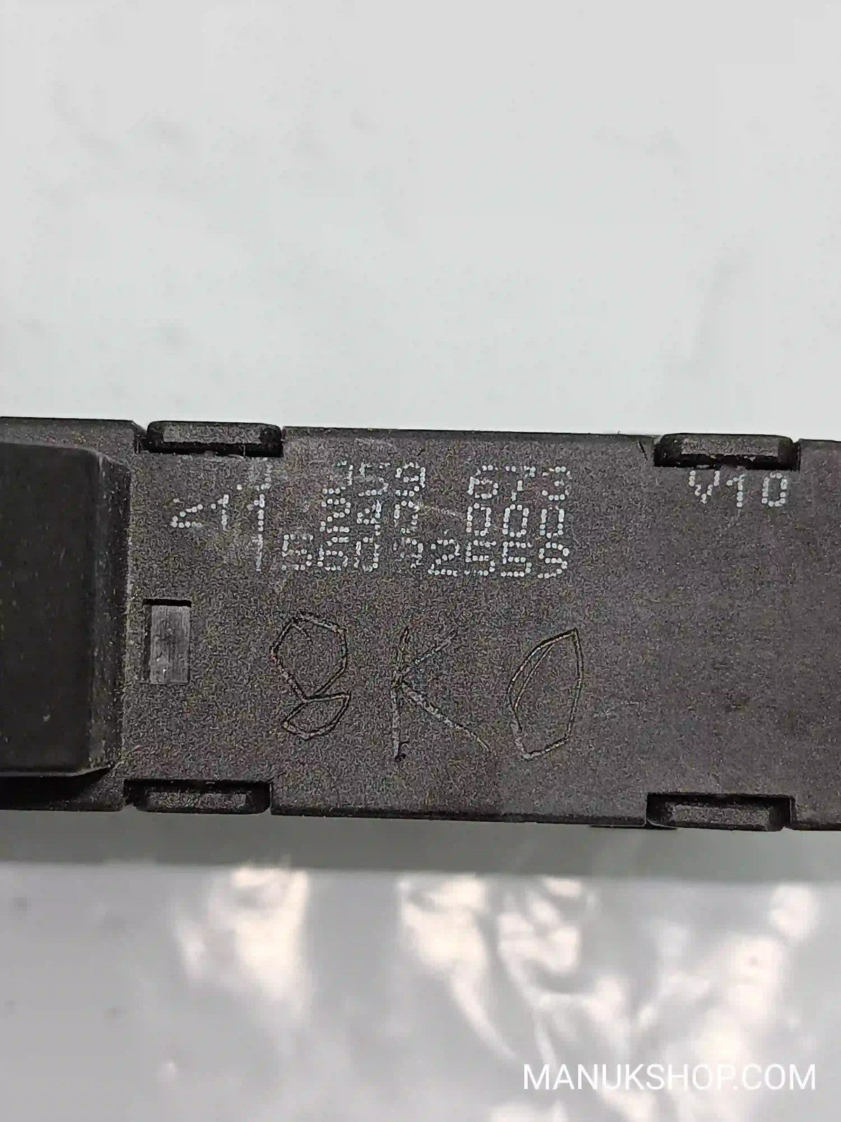 Schalter ESP Audi A5 8T A4 8K Q5 8R 8K0959673 8K0 959 673 V10 21124000