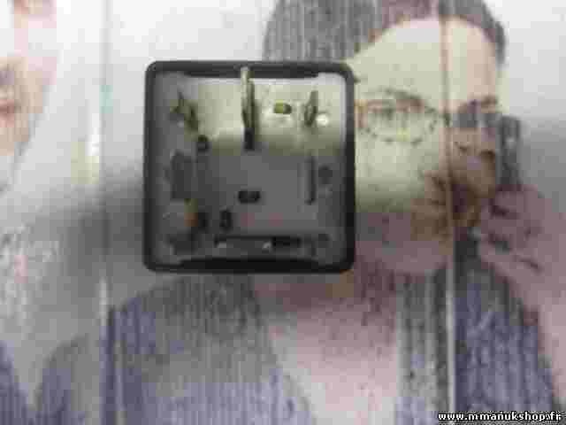 Kraftstoffpumpe relais VW Volkswagen Polo Nr.410 6N0906383A 6NO906383A 898004000