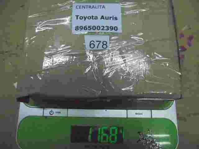 Steuerung servolenkung Toyota Auris 8965002390 99136700 1129001781 6700001464