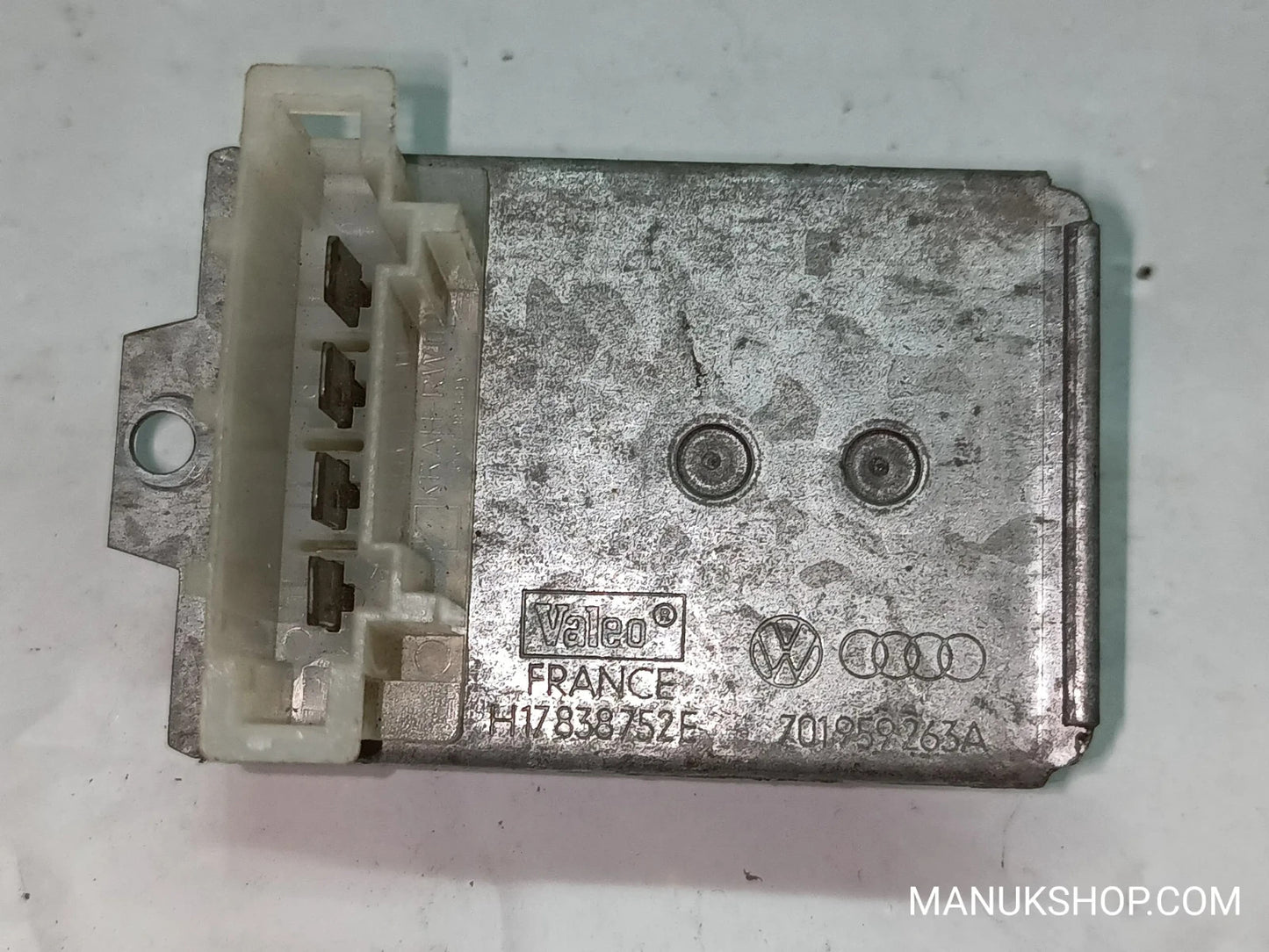 Widerstand Heizung VW Volkswagen Golf 3 Audi Polo 701959263A H17838752E