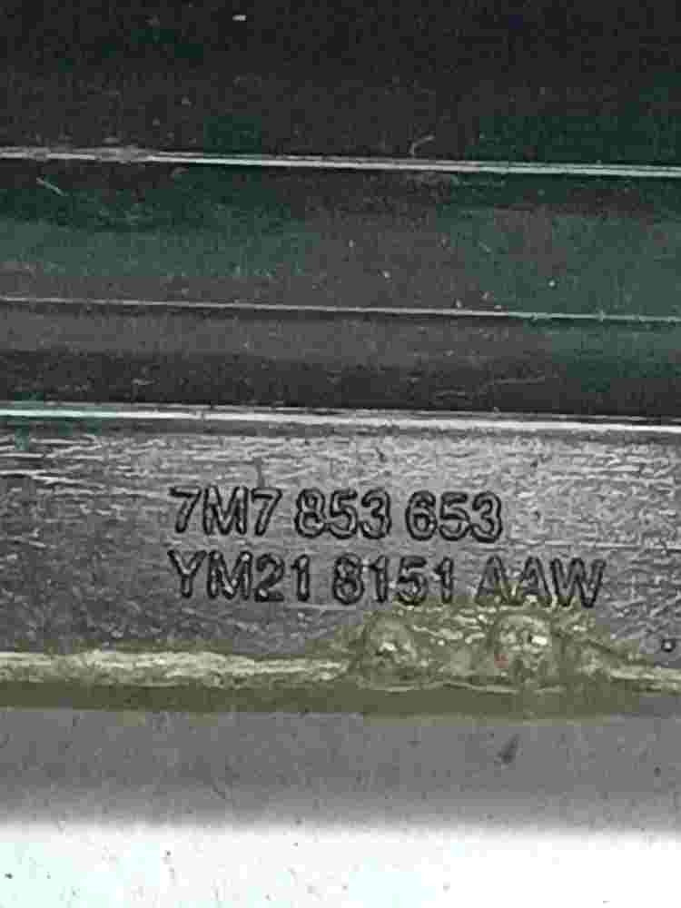 Lüftungsgitter vorne LH links Stoßstange Seat Alhambra 7M7853653 YM218151AAW