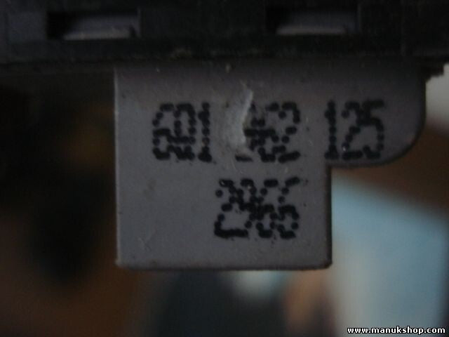 ZV Zentralverriegelungsschalter VW Volkswagen Polo 9N 6Q1962125 6Q1 962 125