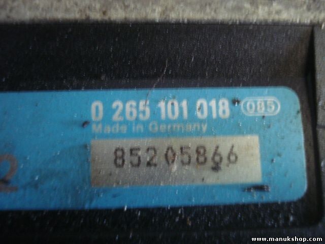 Steuergerät Mercedes-Benz W124 0055452132 BOSCH 0265101018 74617361