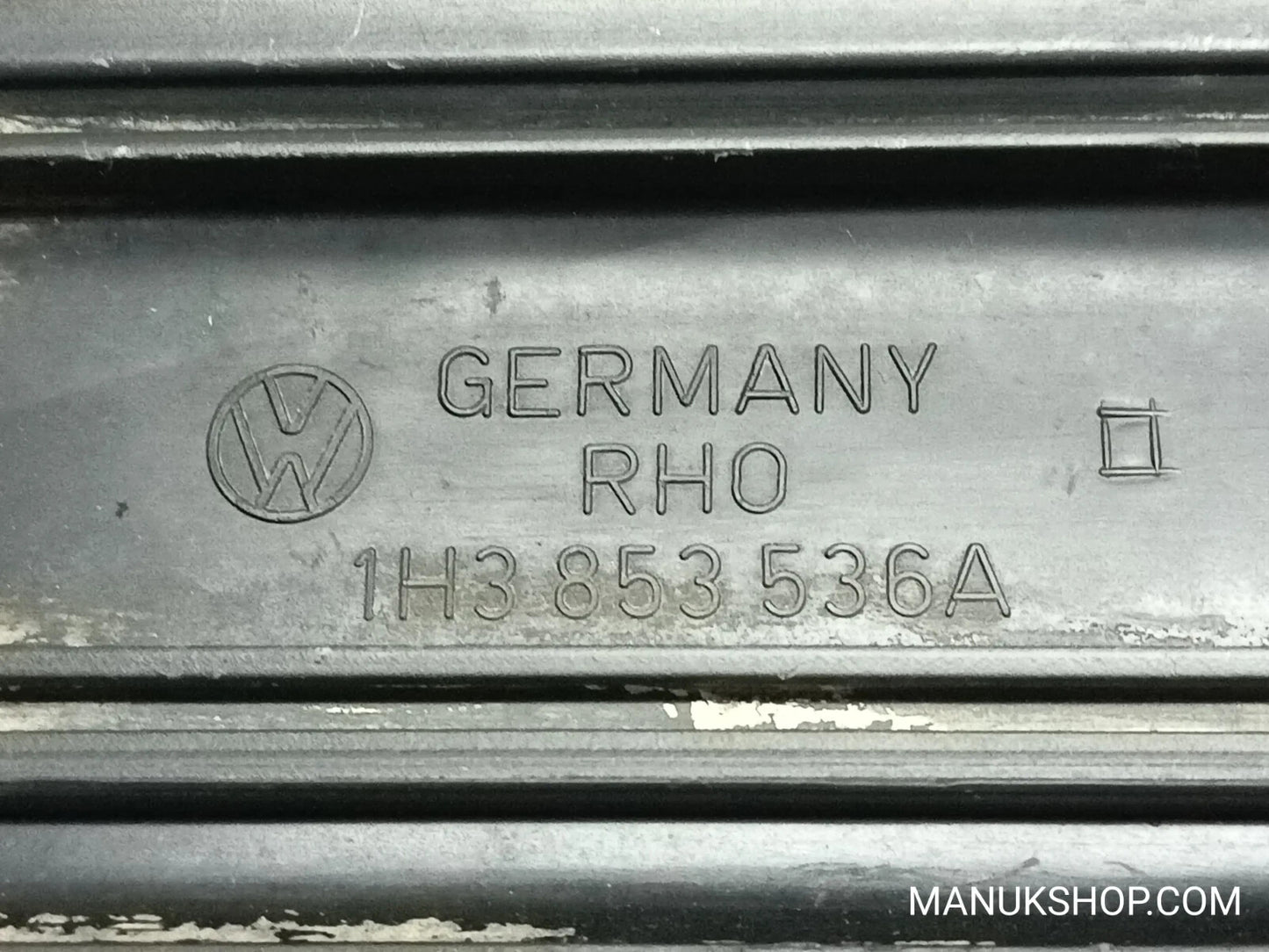 Armaturenbrett Zierleiste VW Volkswagen Golf 3 GTI 1H3853536A 1H3 853 536A
