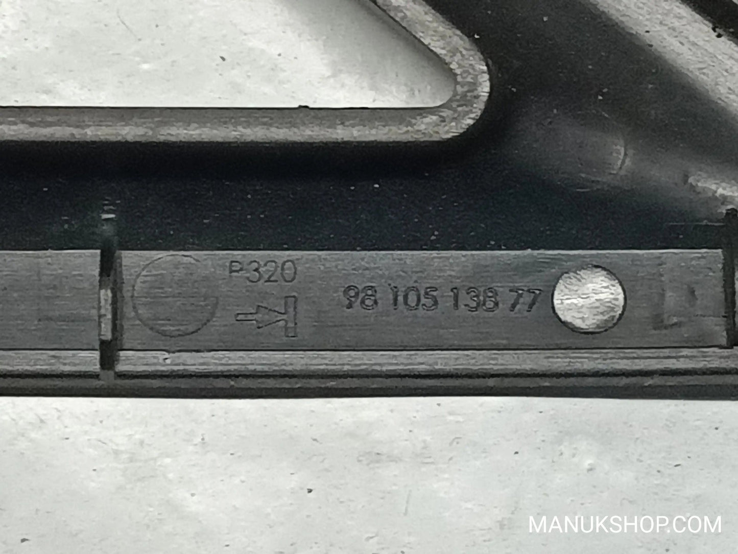 Türverkleidung hinten links Peugeot 3008 II 9810513877 98 105 138 77