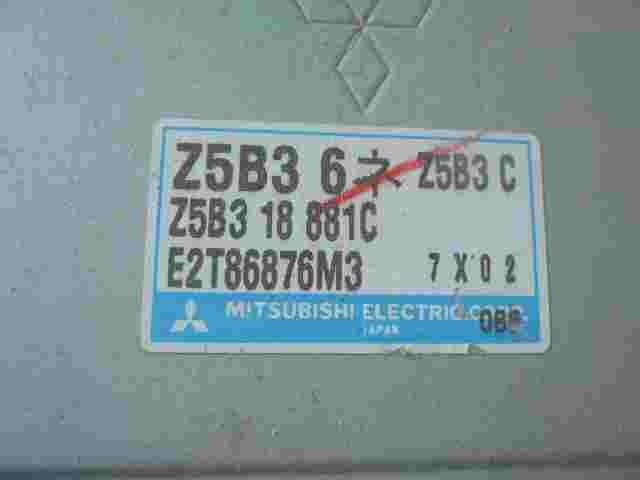 Motorsteuergerät Mazda 323 C E2T86876M3 Mitsubishi Z5B318881C Z5B3 18 881C