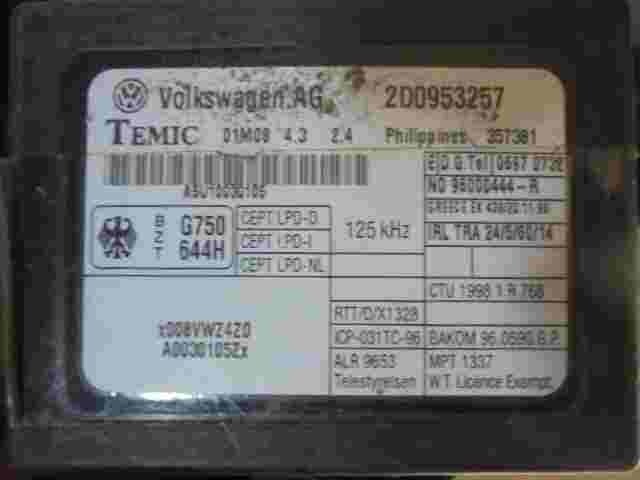 Steuergerät Wegfahrsperre Alarmmodul VW 2.5 1998 2D0953257 01M08 A5U10030105