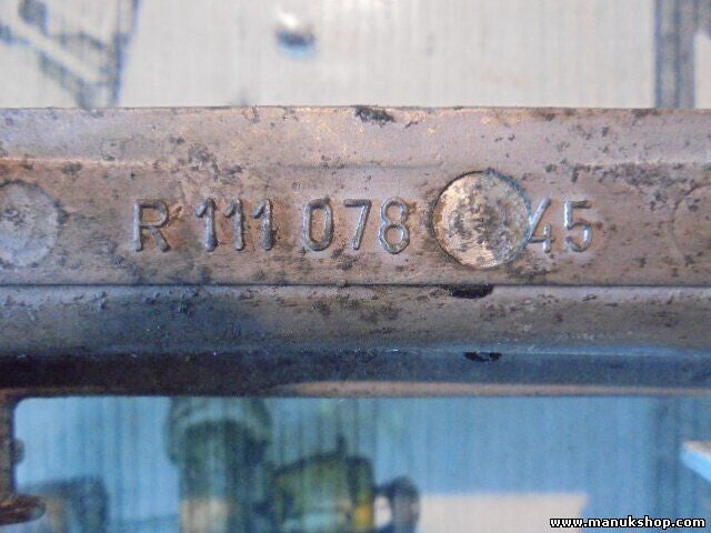 Einspritzleiste Mercedes-Benz M-Klasse W163 ML A1110780391 R11107845 R1110781045