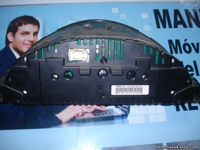 Kombiinstrument Tacho Mercedes-Benz W203 A2035404548 A 203 540 45 48 037563