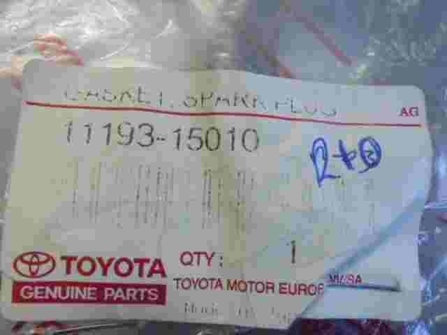 Gaskets Spark Plugs Toyota Corolla Celica 1119315010 11193-15010