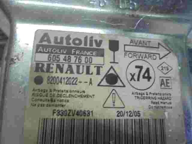 Airbagsensor Airbagsteuergerät Renault Laguna (AE) X74 8200412022A 605487600