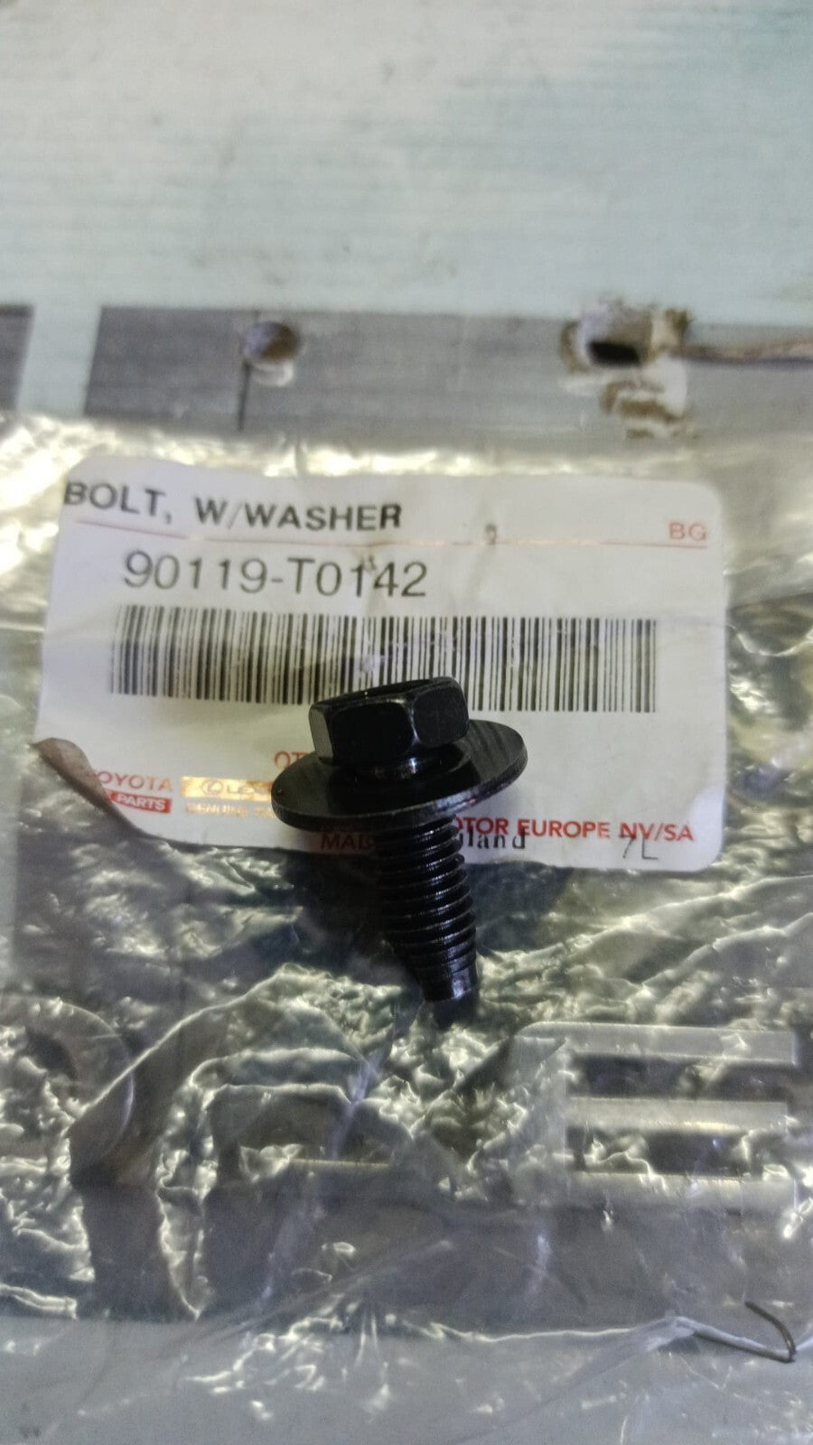 Bolt W/ Washer Toyota 90119T0142 90119-T0142