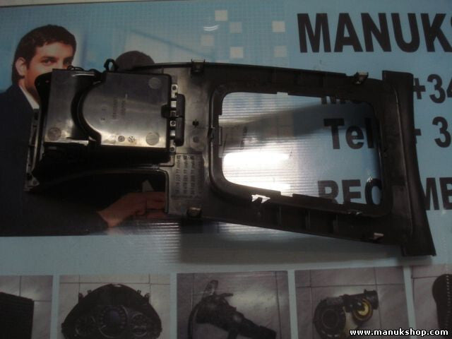 Mittelkonsole Peugeot 407 9644584877 9646824577 96 468 245 77
