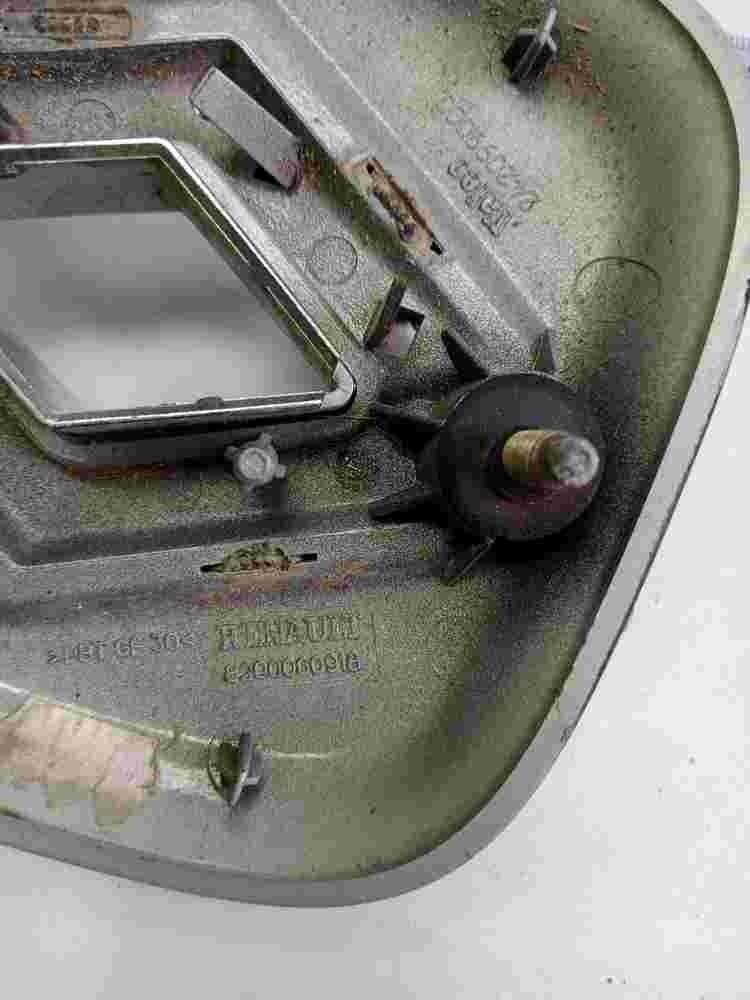 Emblem Renault Clio II 8200060918 82 00 060 918 Valeo 242099000 13.5cm.