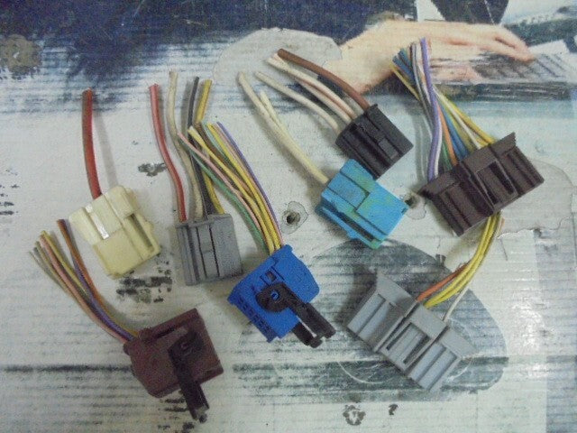 ANSCHLUSS STECKER /Renault Megane Scenic UPC 8200306033 8200306032