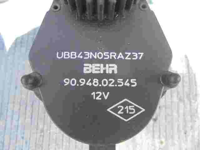 Stellmotor Heizung Renault Laguna 9094802545 90.948.02.545 BEHR UBB43N05RAZ37