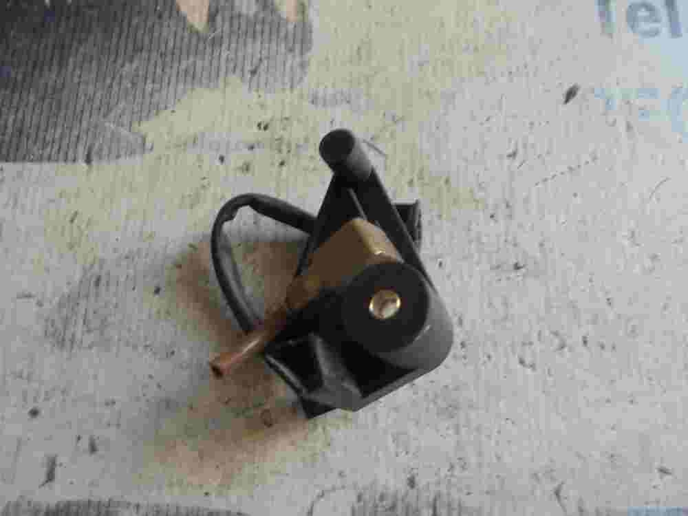 Magnetventil Luftfahrwerk Ventile Porsche Cayenne 3.6 Audi Q7 Touareg 7L0616751A