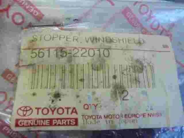 Stopper Windshield Lexus IS Toyota Celica Mark II Corolla 120 5611522010 56115