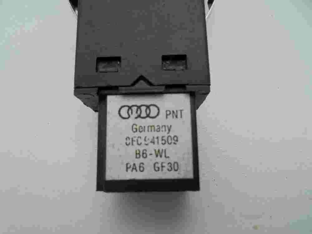 Warnblinkschalter Audi A4 B7 8F0941509 B6-WL PA6GF30