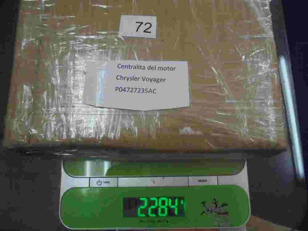 Motorsteuergerät Chrysler Voyager 2.4 P04727235AC 7235AC 04727235AC 04727235