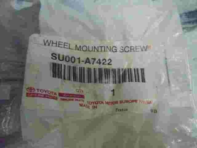 Wheel Mounting Screws Toyota Lexus SU001A7422 SU001-A7422