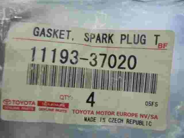 Gaskets Spark Plugs Toyota Corolla RAV4 III Avensis III 1119337020 11193-37020