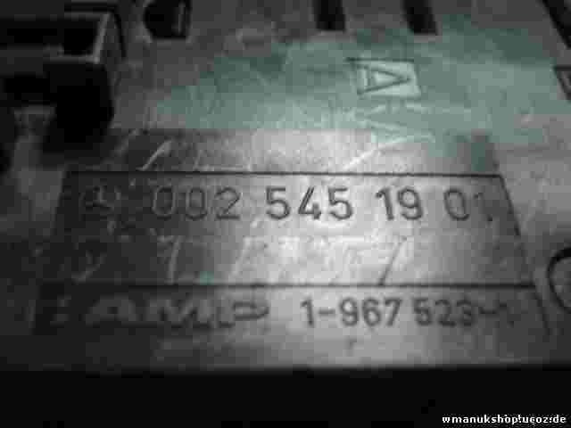 Sicherungskasten Mercedes-Benz 0005401050 0025451901 AMP 19675231