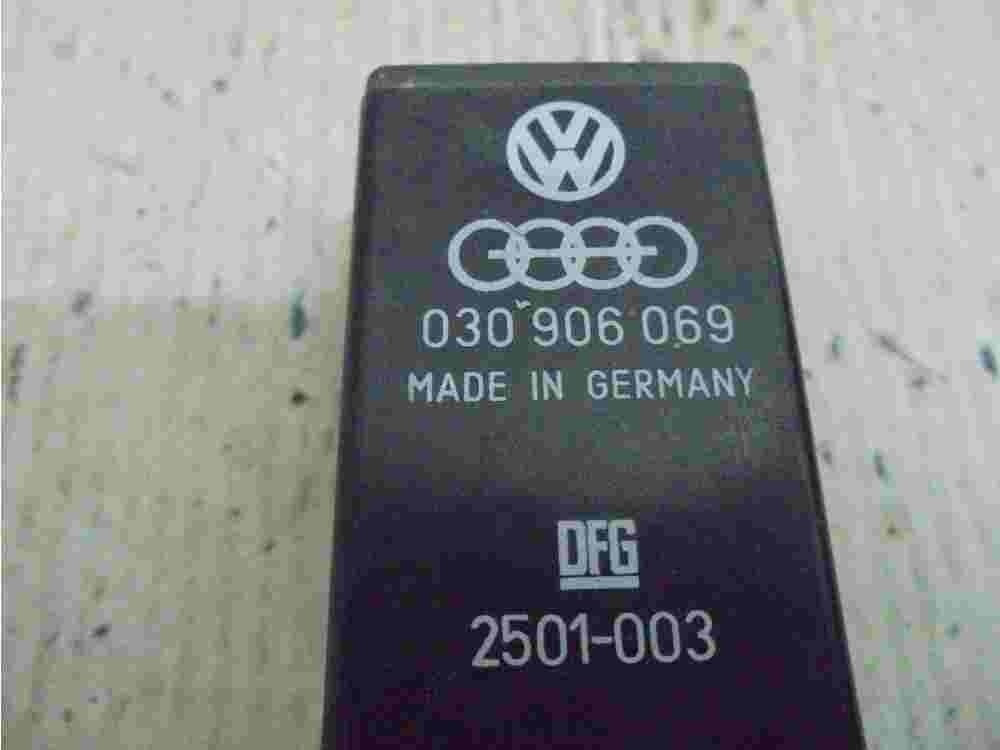 Steuergerät Leerlaufregulierung Polo Seat Skoda Audi 030906069 2501-003 Nr.82